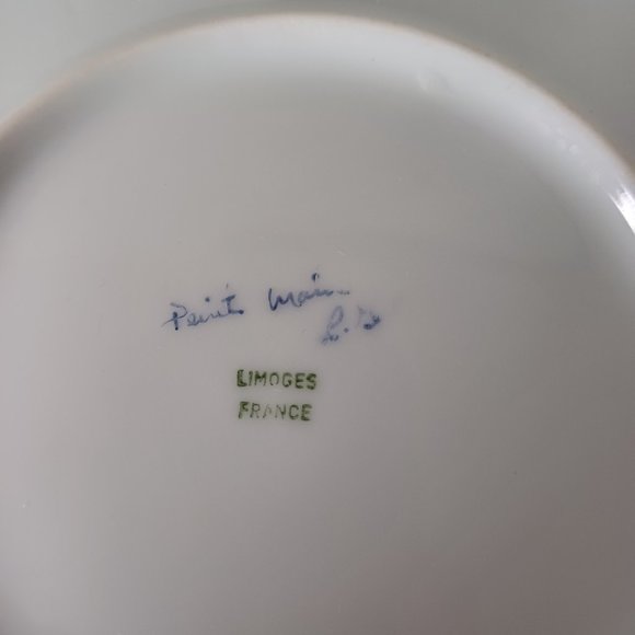 Limoges France Hand-Painted Porcelain Plate from 2002 Botanical Viola Tricolor - Picture 5 of 6